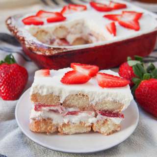 Strawberry tiramisu
