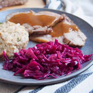 German red cabbage with apples (Rotkohl)