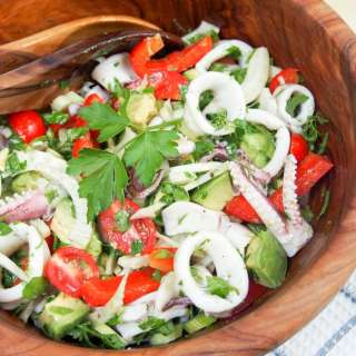 Calamari salad with fennel and avocado