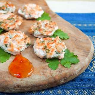 Mildly-Thai salmon cakes