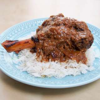 Slow cooker lamb rogan josh (using lamb shanks)