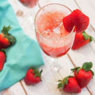 Strawberry bellini