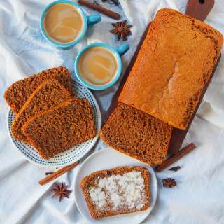 Ontbijtkoek - Dutch spice cake (breakfast cake)