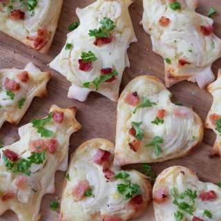 Christmas Mini-Flammkuchen Snack