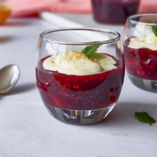 German Rote Grütze (German Red Berry Pudding)
