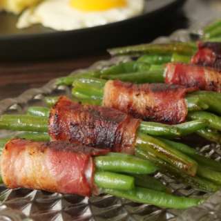 Pan-Fried Bacon Green Bean Bundles
