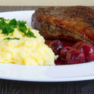 Duck Breast in Cherry Sauce