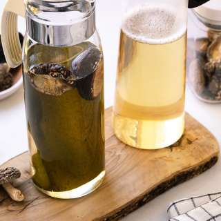 Vegan Dashi (Shiitake Kombu Dashi)