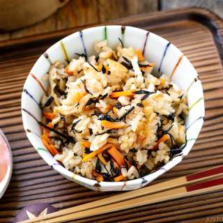 Hijiki Rice (Takikomi Gohan)