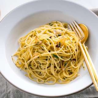 Shiso Garlic Pasta