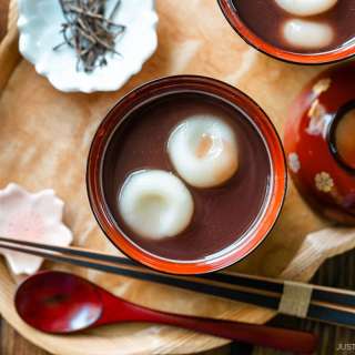 Oshiruko (Sweet Red Bean Soup)