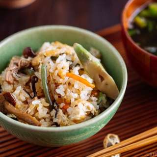 Sansai Gohan (Rice with Mountain Vegetables)