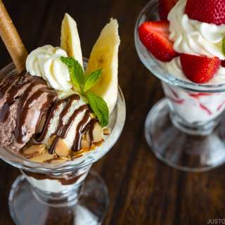 Fruit Parfait (Strawberry Parfait & Chocolate Banana Parfait)