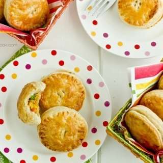 Tandoori Chicken Puffs