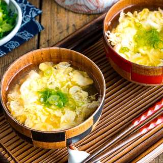 Japanese Egg Drop Soup (Kakitamajiru)