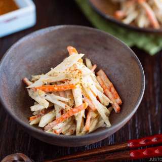 Gobo Salad (Japanese Burdock Salad)