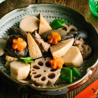 Chikuzenni / Nishime (Simmered Chicken and Vegetables)
