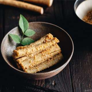 Pounded Burdock Root with Sesame Sauce (Tataki Gobo)