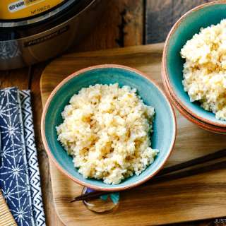 How to Cook Japanese Short-Grain Brown Rice in a Rice Cooker