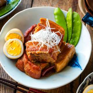 Kakuni (Japanese Braised Pork Belly)