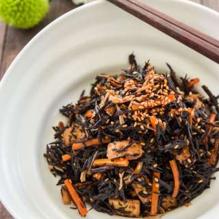 Hijiki No Nimono (Hijiki Salad)