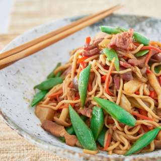 Shirataki Yakisoba (gluten-free)