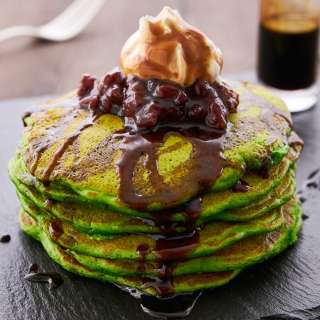 Matcha Pancakes with Kuromitsu