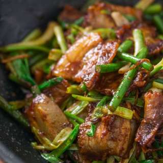 Twice Cooked Pork (Huí Guō Ròu)