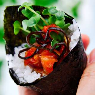 Spicy Salmon Hand Roll