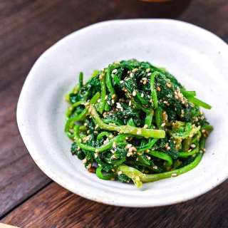 Japanese Sesame Spinach Salad (Horenso no Goma-ae)