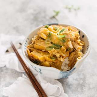 Katsudon (Deep Fried Pork Cutlets Rice Bowl) カツ丼
