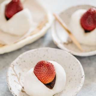 Strawberry Daifuku 苺大福