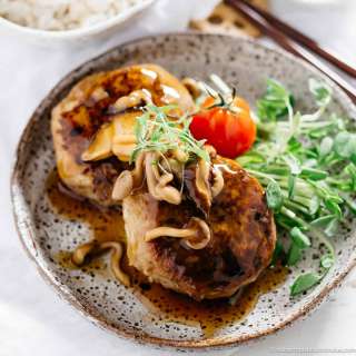 Japanese Hamburger Steak 和風ハンバーグきのこソース