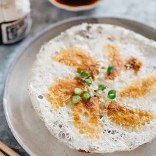 Pan-fried Gyoza with Crispy Lattice Coating 羽付き餃子