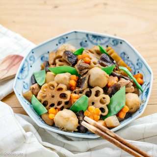 Chikuzenni(Chiken and Vegetable Stew) 筑前煮