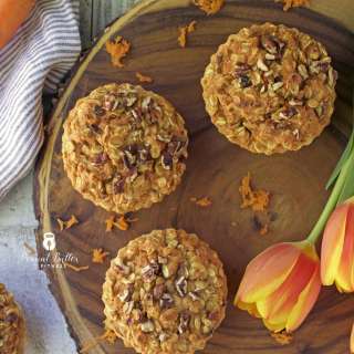 Carrot Cake Oatmeal Muffins
