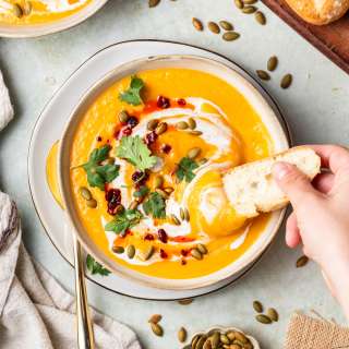 Roasted Pumpkin Curry Soup