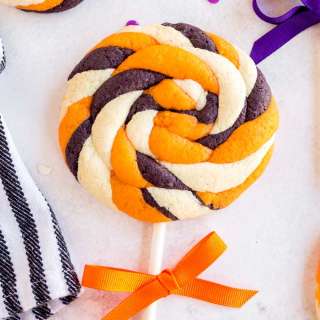 HALLOWEEN LOLLIPOP COOKIES