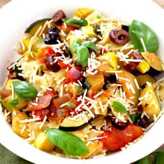 Pasta with Zucchini and Garden Veggies