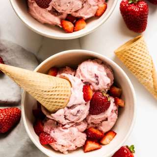 Homemade Strawberry Ice Cream Recipe