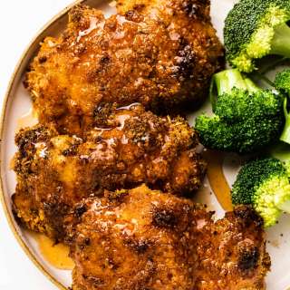 Hot Honey Chicken Thighs Recipe (Spicy Honey Chicken)