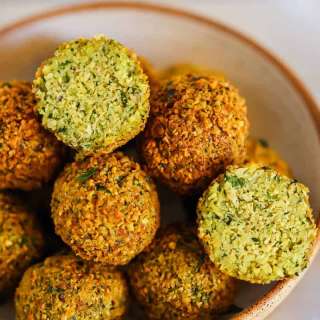 Falafel (Fried, Baked, and Air Fryer)