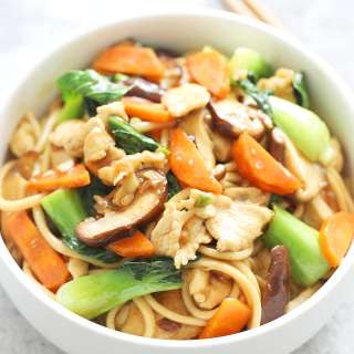 Chicken Lo Mein