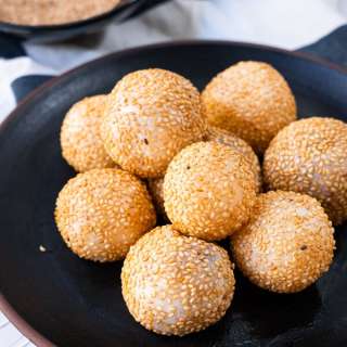 Sesame Balls