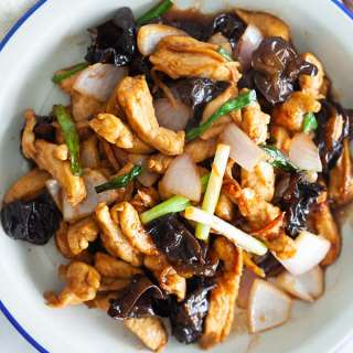 Ginger and Black Fungus Chicken