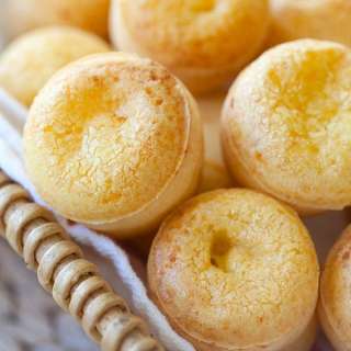 Brazilian Cheese Bread (Pão de Queijo)