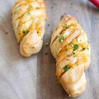 Hasselback Cheesy Garlic Bread