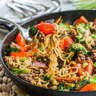 Garlic Beef Ramen Stir Fry