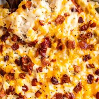 Chicken Bacon Ranch Mac and Cheese Casserole