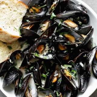  5-Ingredient Steamed Beer Mussels